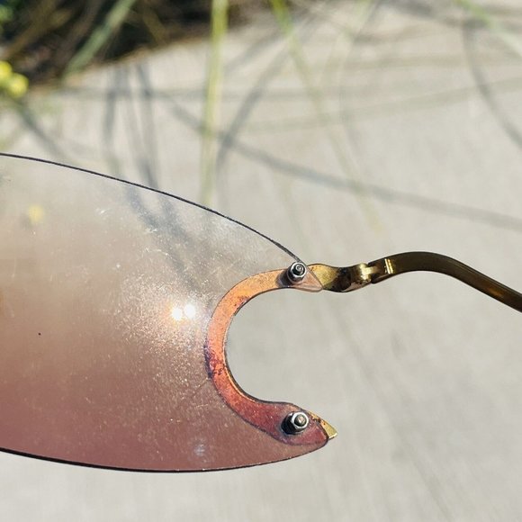 Vintage Damaged Unmarked Rare Sunglasses Gold Tone And Brown Tint Shield Lens - Picture 16 of 16